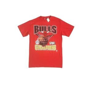 NWT 1997 Chicago Champions Chicago Bulls Shirt (MADE IN USA)